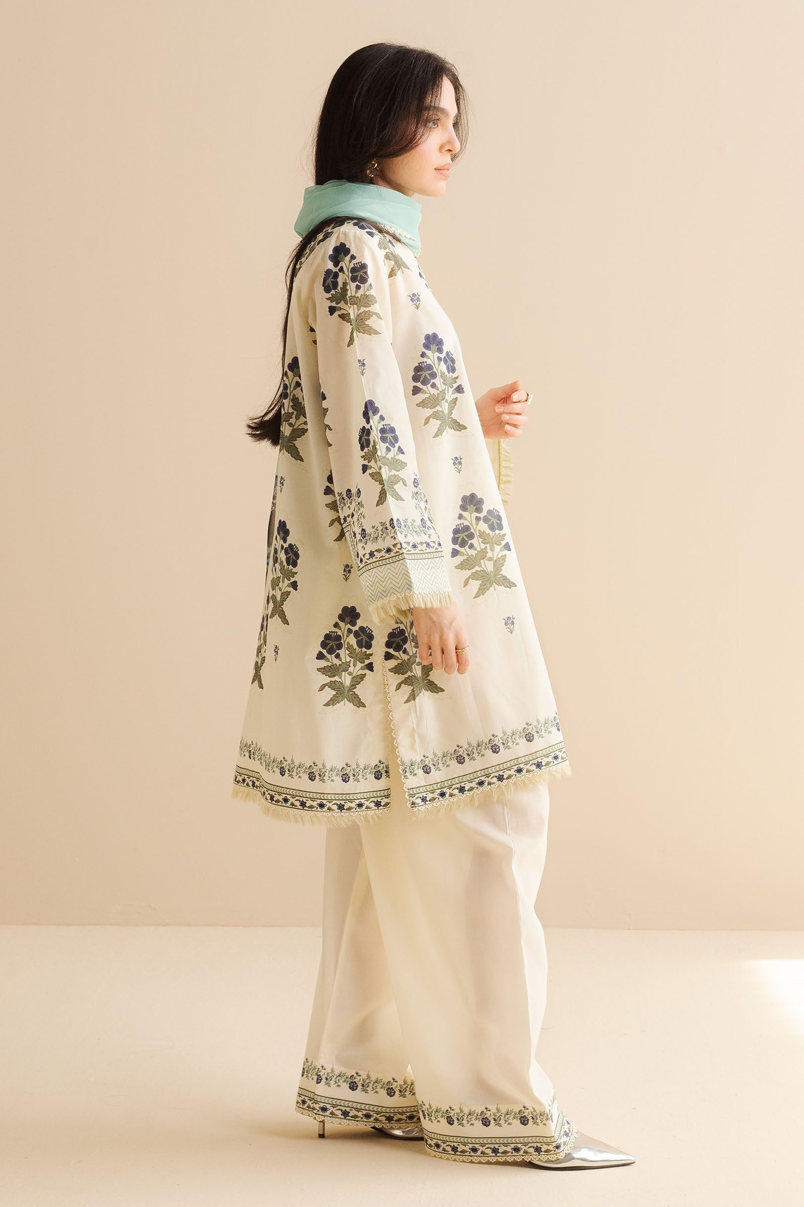 Zara Shahjahan | Coco Prints | Raya-2B