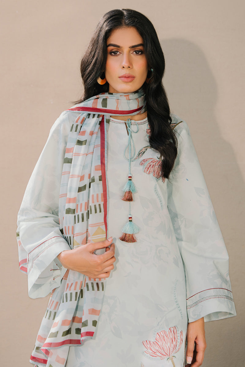 Jazmin | Summer Lawn 25 | USE-9143