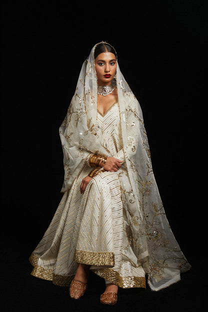 Zara Shahjahan | Chandni Raat Formals 2024 | SITARA