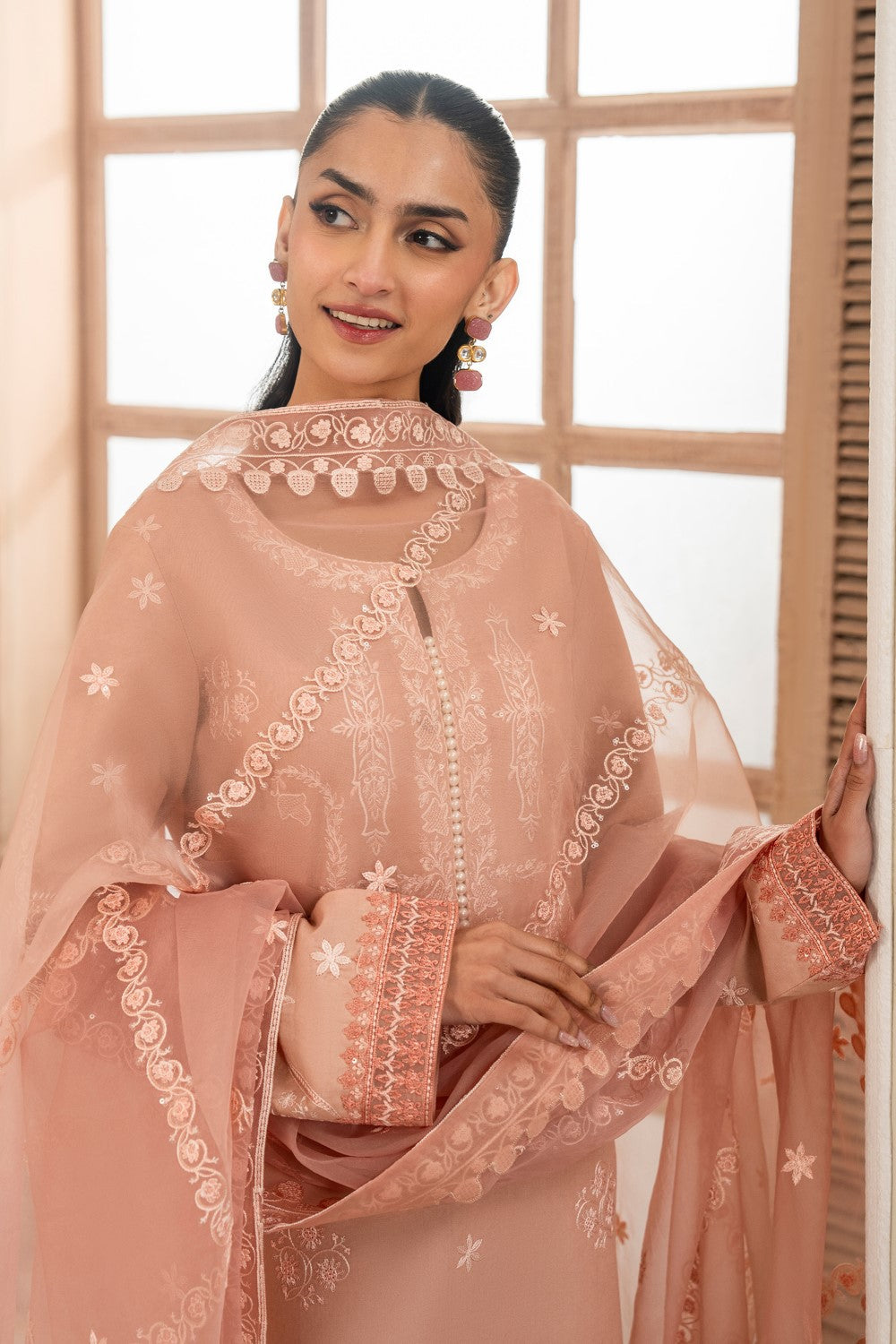 Maryum N Maria | Luxury Lawn 25 | AFRA - MS50114