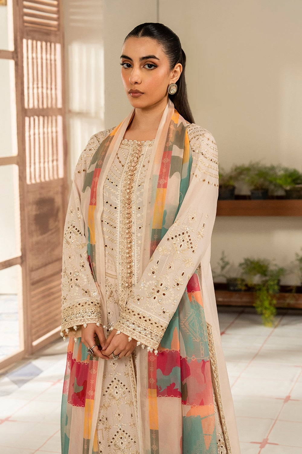 Maryum N Maria | Luxury Lawn 25 | ABIA - MS50120