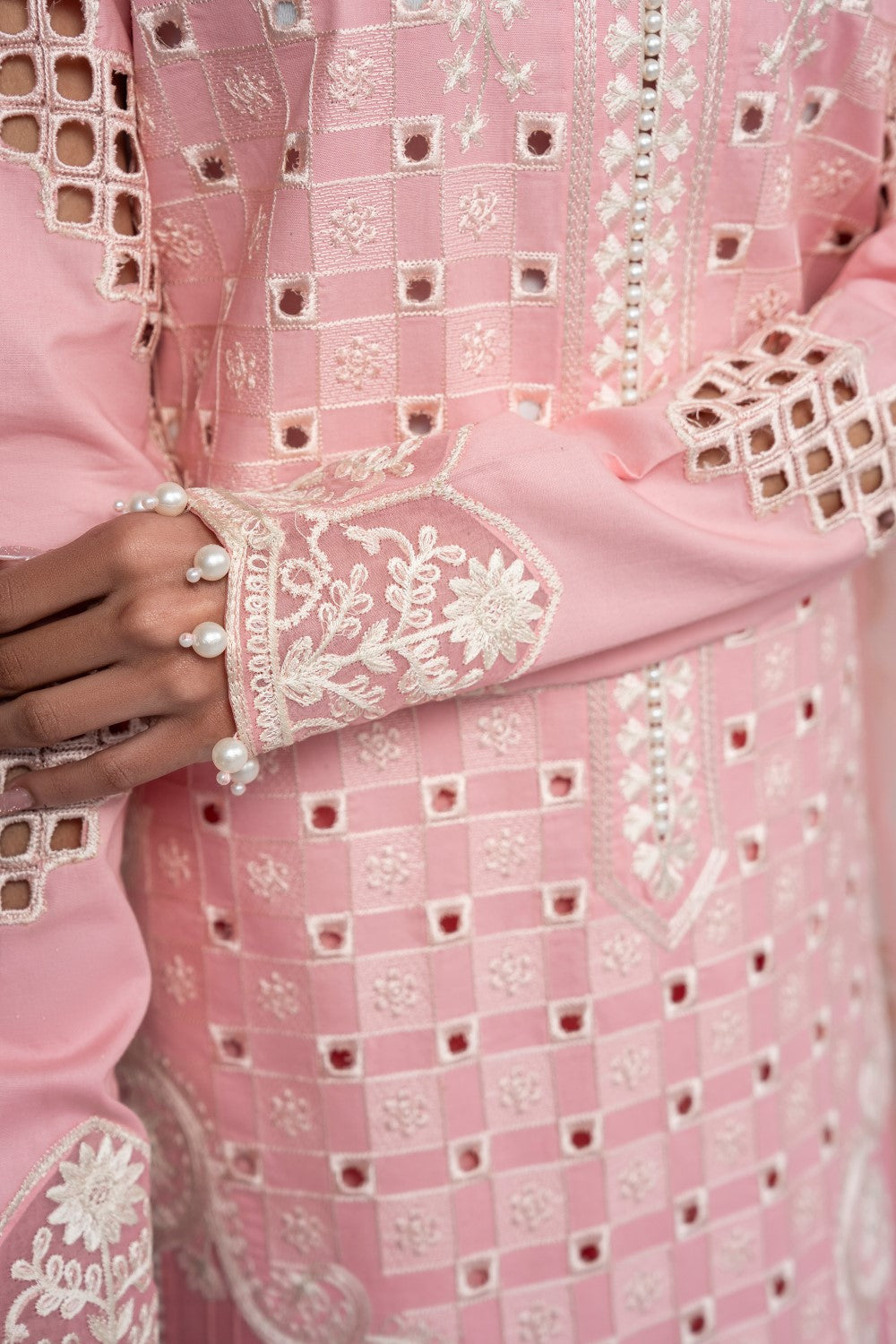 Maryum N Maria | Luxury Lawn 25 | AHLAM - MS50123