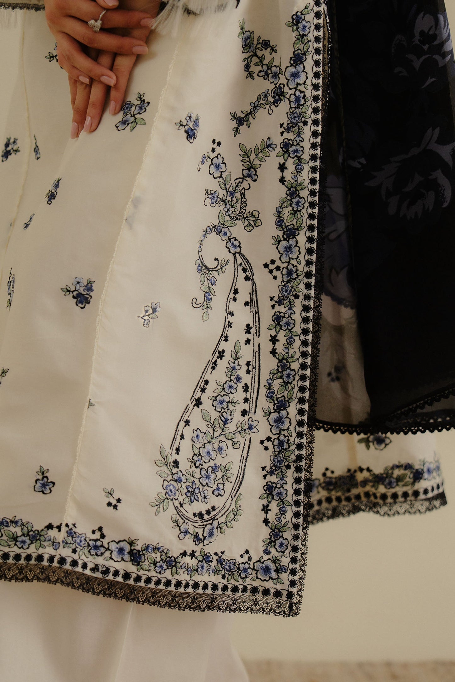 Zara Shahjahan | Coco Lawn 25 | Yana-4A