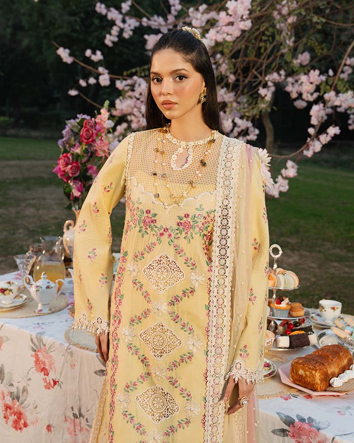 Zevk | Flora Festive Lawn | LIME