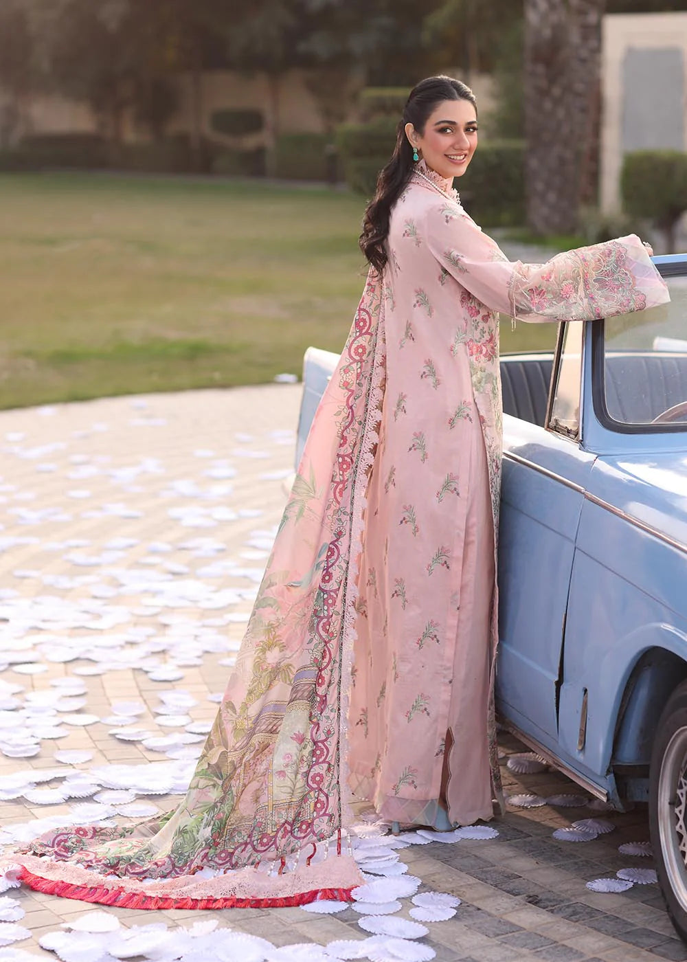 Musferah saad | Pretty Girls | Bloome