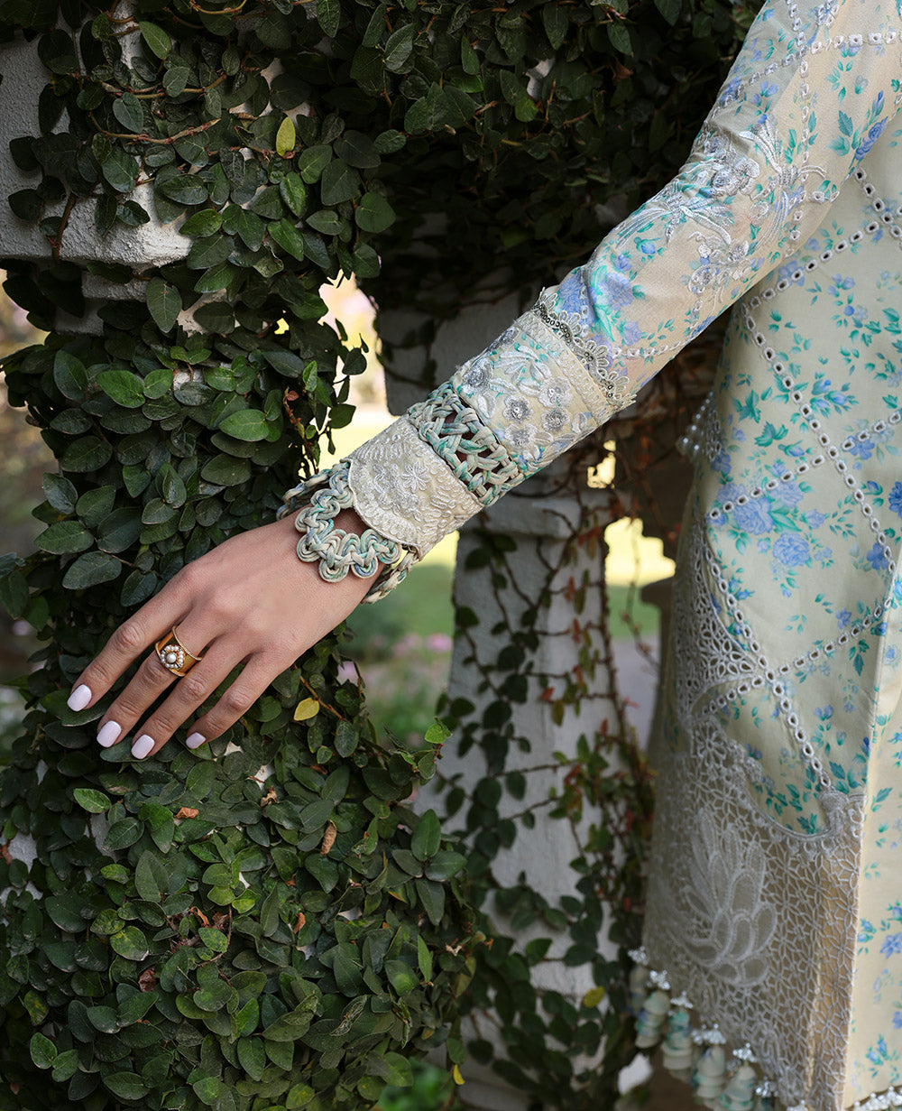 Republic Womenswear | Kalani Eid Luxury Lawn 25 | D8-A - Zuri