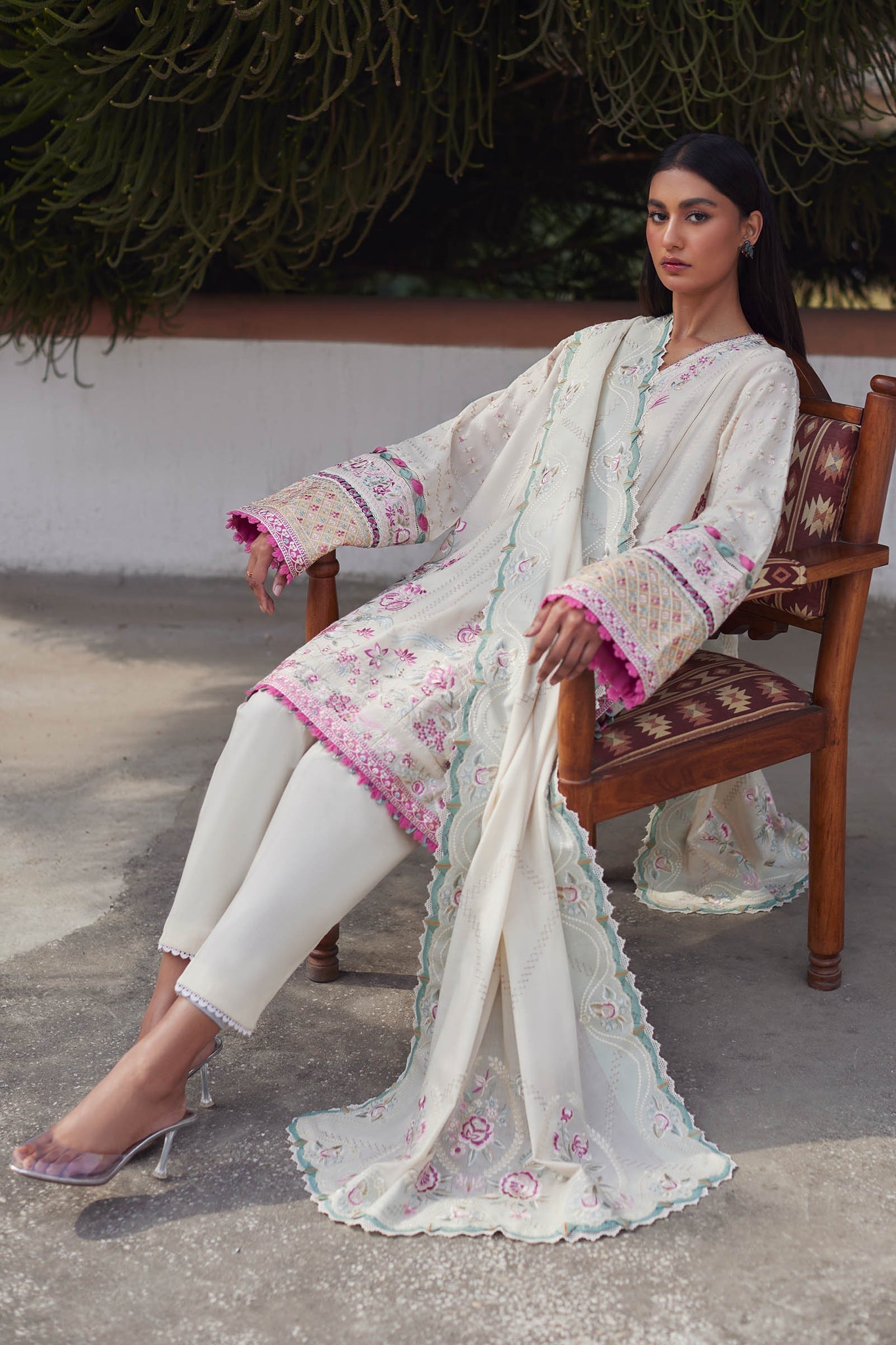 Elan | Lawn’24 | AIRA (EL24-10 B)