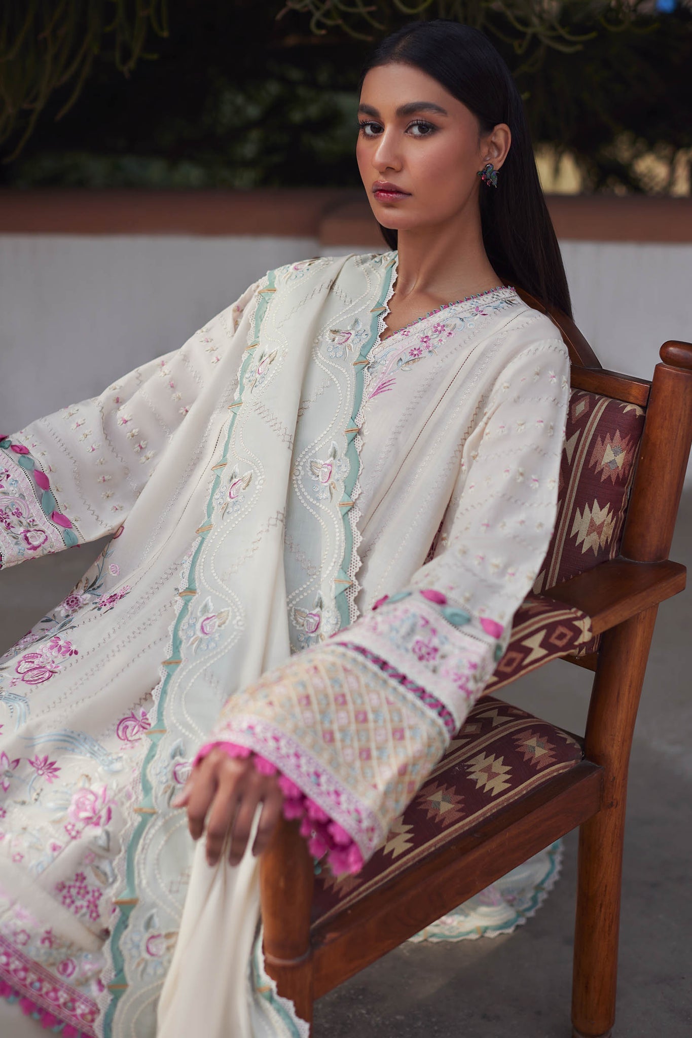 Elan | Lawn’24 | AIRA (EL24-10 B)