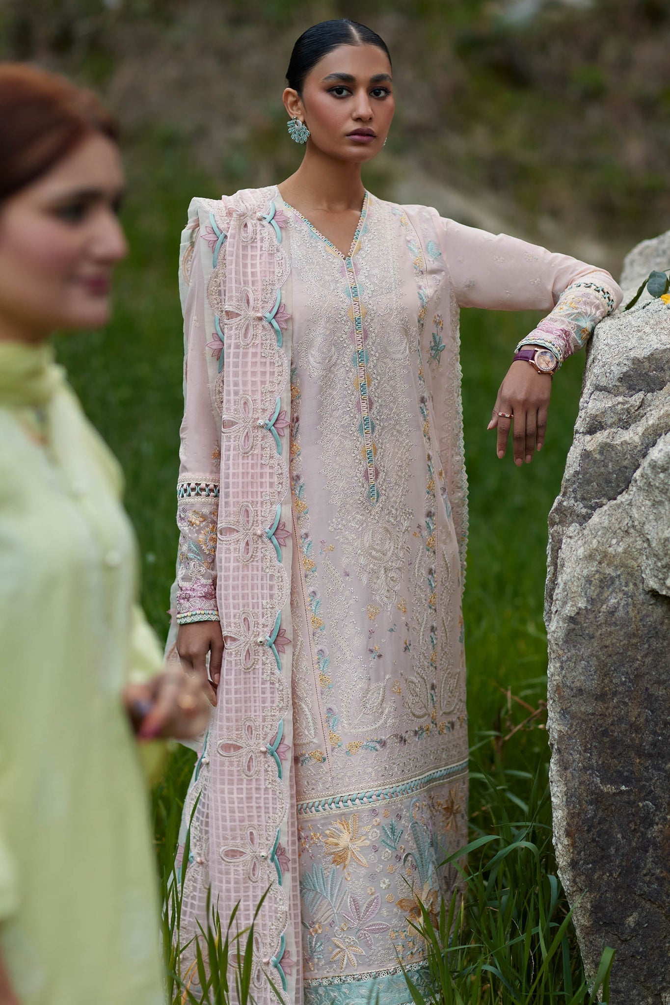 Elan | Lawn’24 | NEZIHA (EL24-05 B)