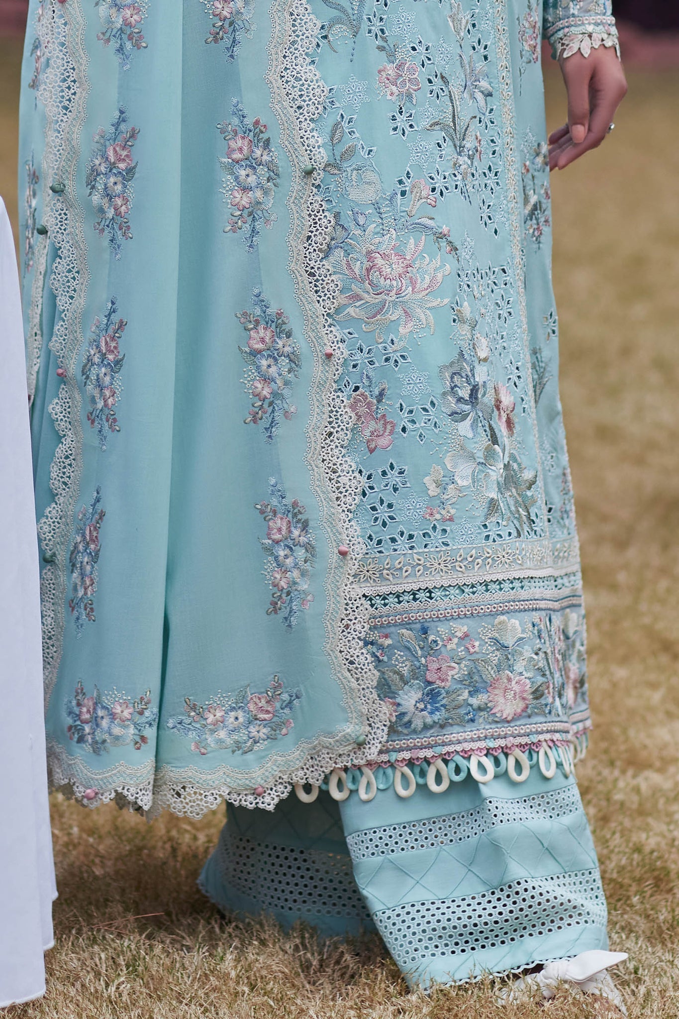 Elan | Lawn’24 | AIREEN (EL24-09 B)