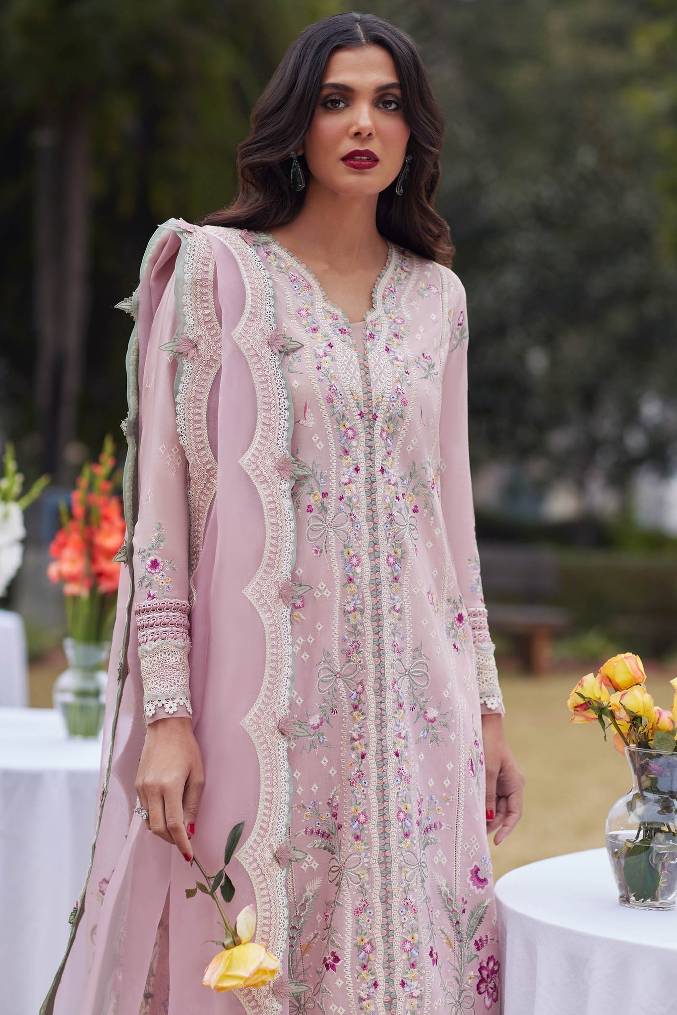Elan | Lawn’24 | MIRZETA (EL24-11 B)
