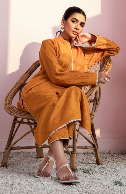 Maryum N Maria | Luxury Pret 24 | Clove (MLRD-110)