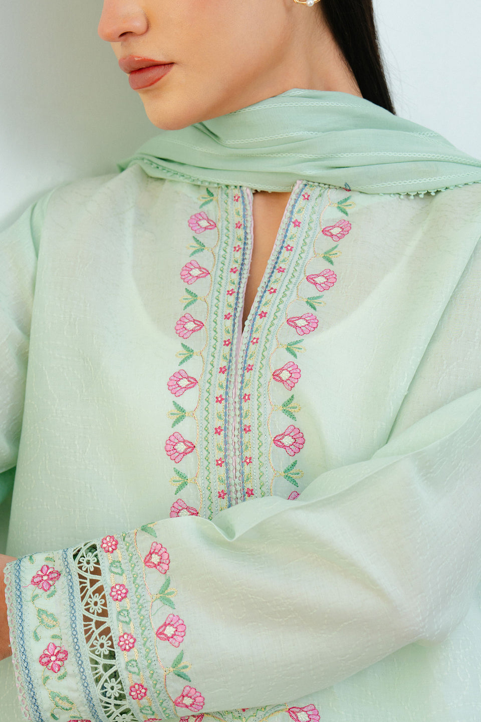 Zara Shahjahan | Coco Lawn 25 | INDI-9A