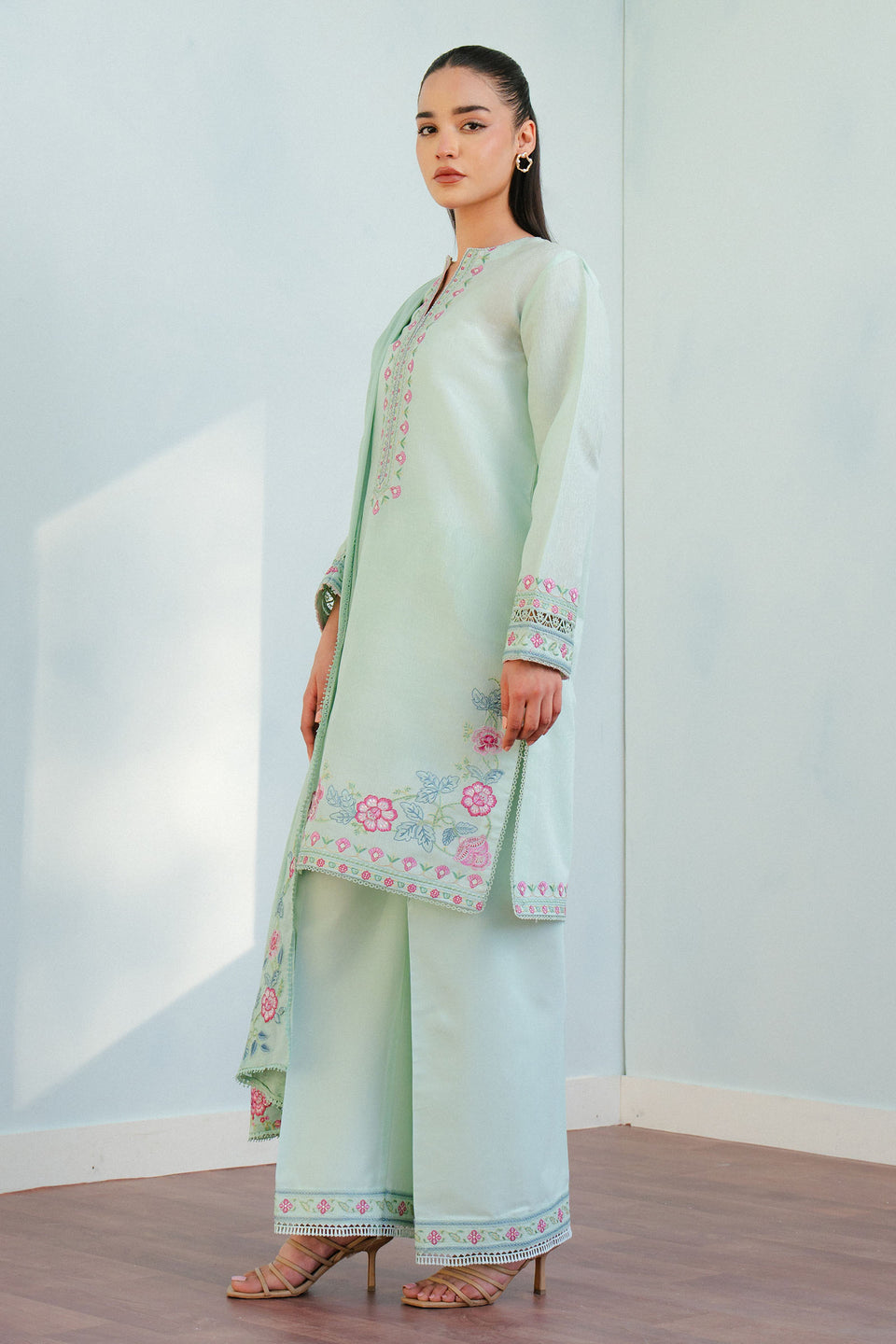 Zara Shahjahan | Coco Lawn 25 | INDI-9A