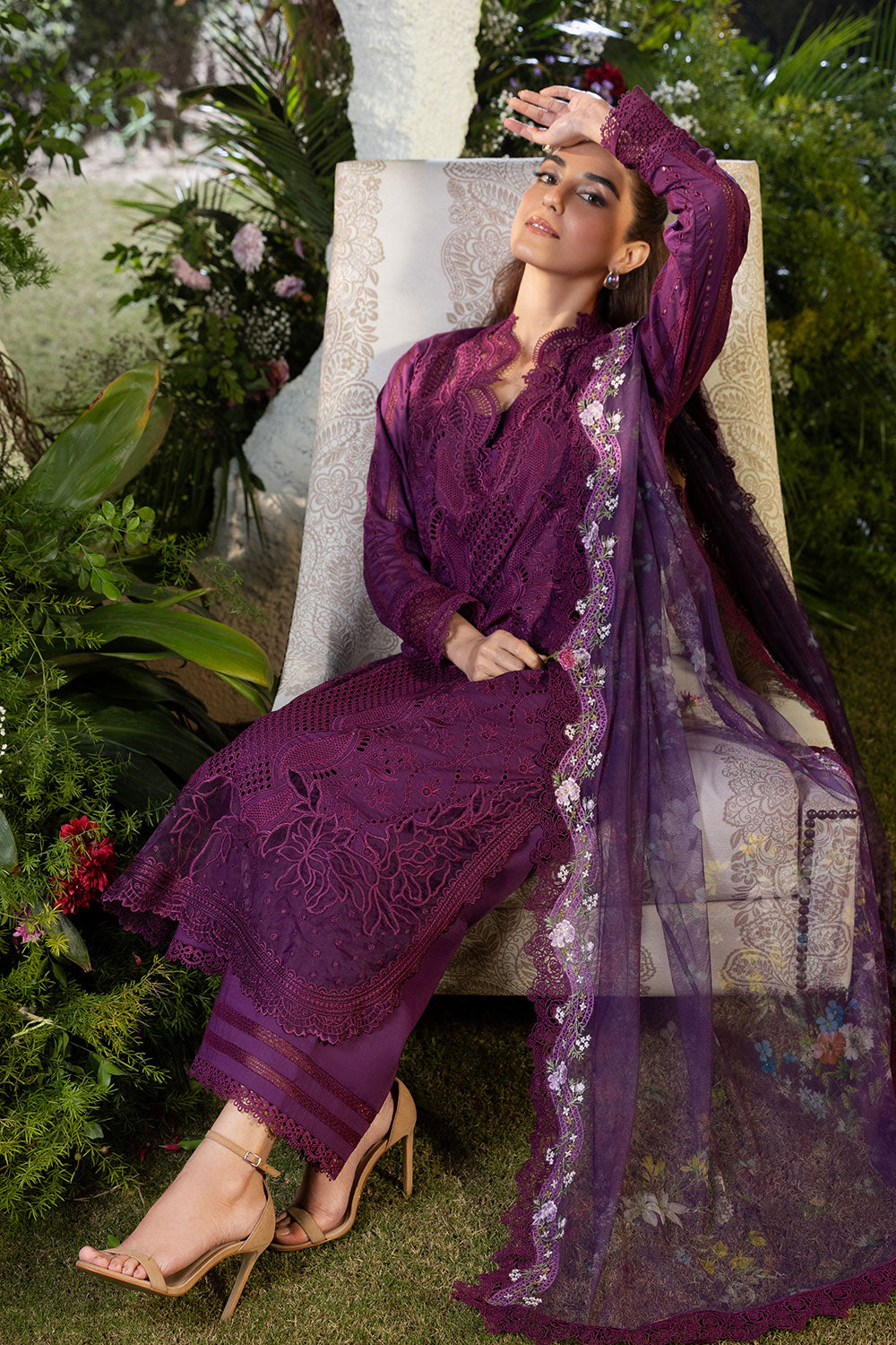 Sobia Nazir | Luxury Lawn 25 | 2B