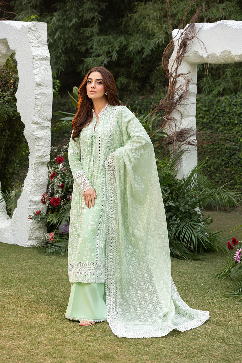Sobia Nazir | Luxury Lawn 25 | 7B
