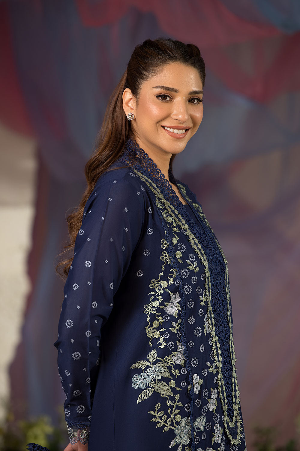 Sobia Nazir | Luxury Lawn 25 | 8A