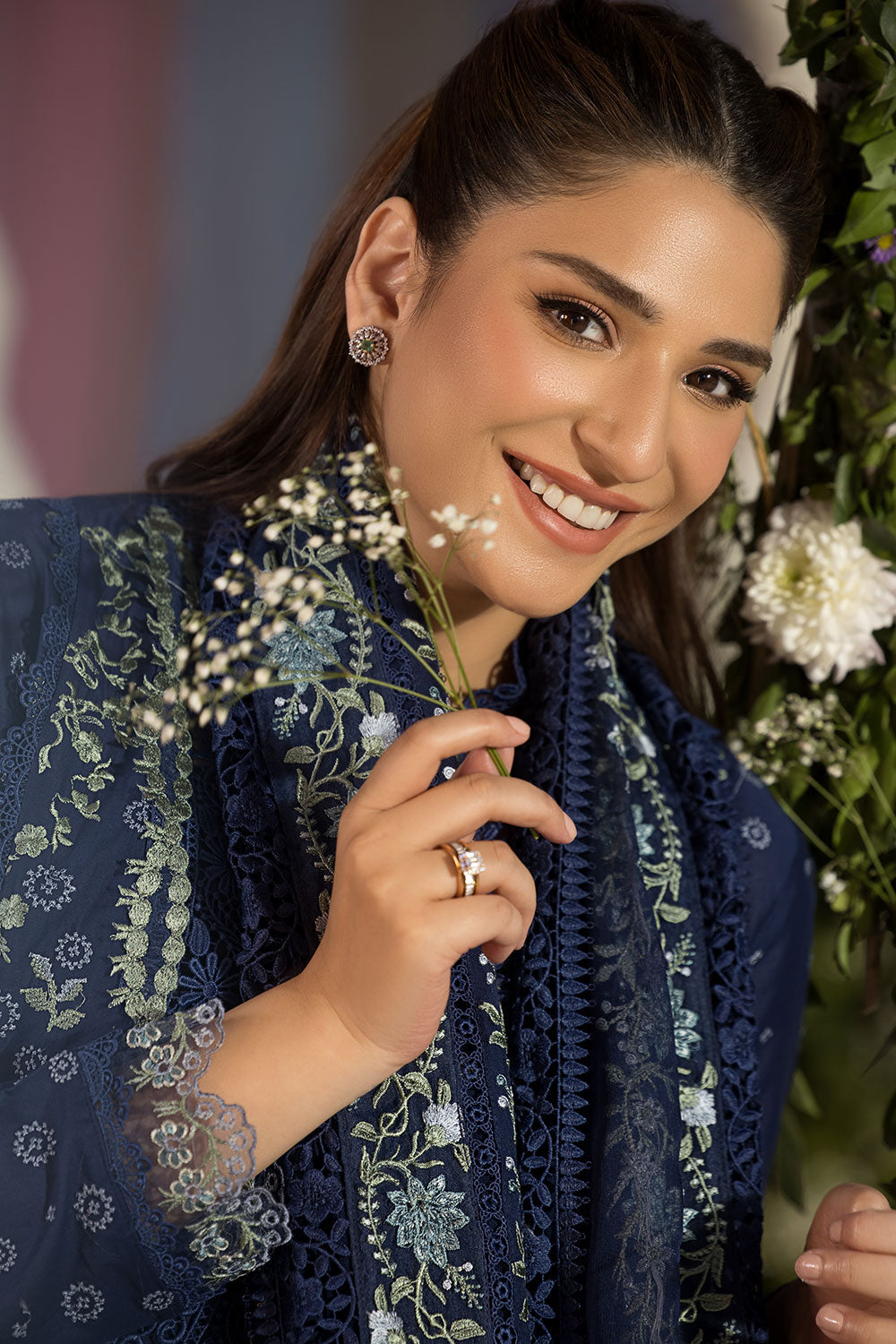 Sobia Nazir | Luxury Lawn 25 | 8A