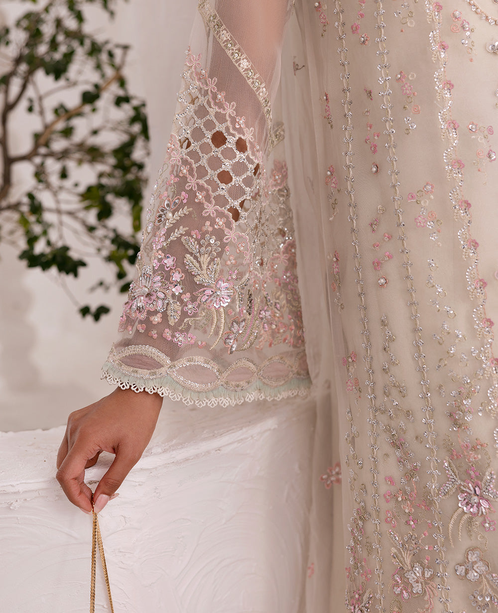 Republic Womenswear | Reve De Luxe 25 | LF-175