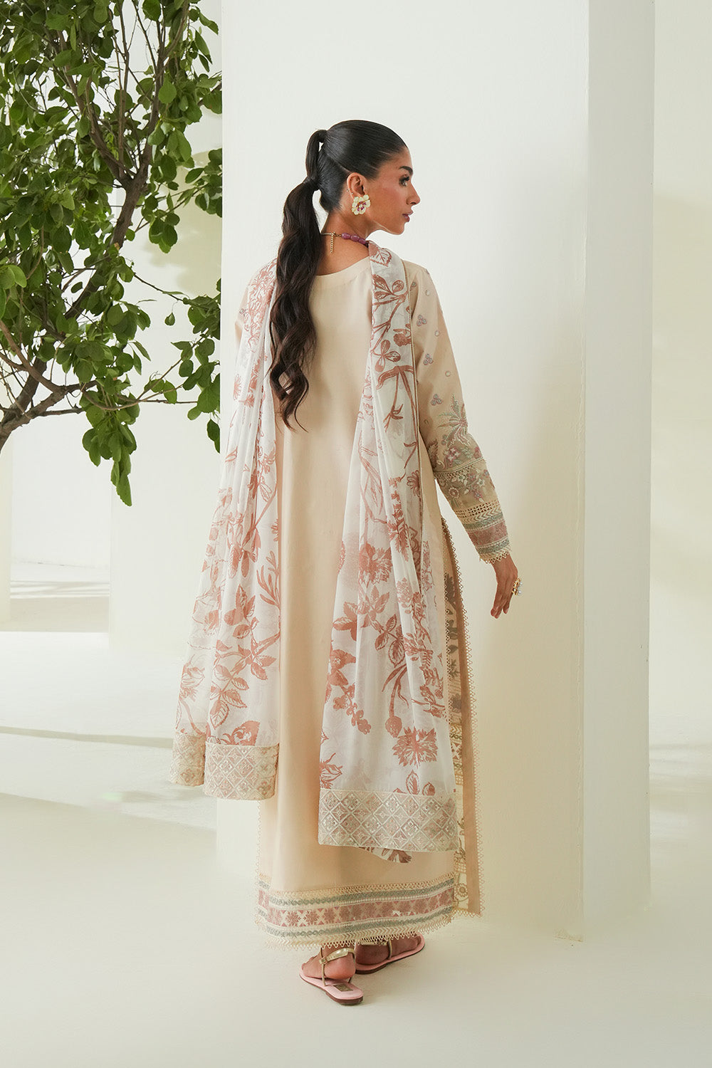 Maryum N Maria | Soiree Lawn |  Shore