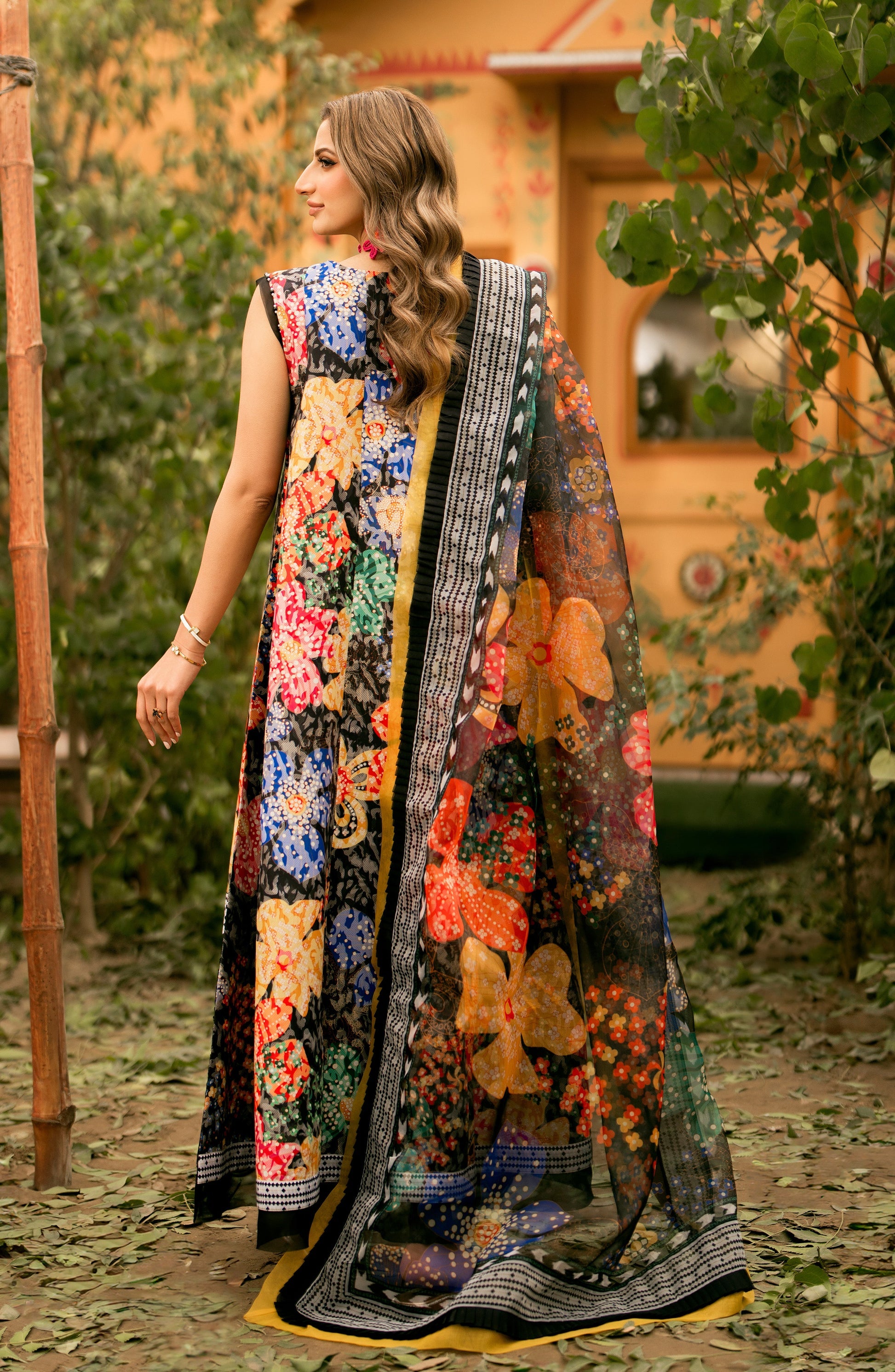 Maryum N Maria | Luxury Lawn 24 |   Femi