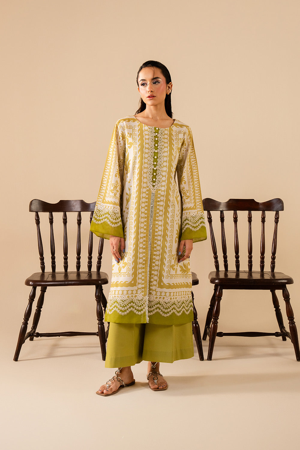 Maryum N Maria | Floren Lawn | ILLIANA