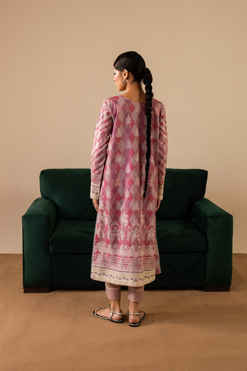 Maryum N Maria | Floren Lawn |  LUNA