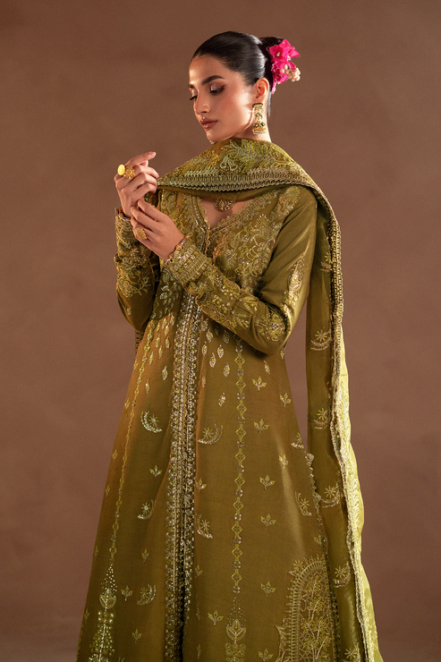 Emaan Adeel | Selene Formals | AURELIA