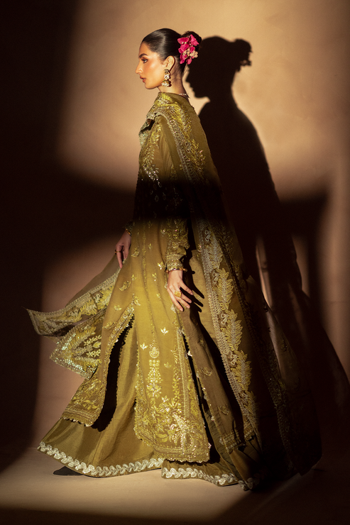 Emaan Adeel | Selene Formals | AURELIA