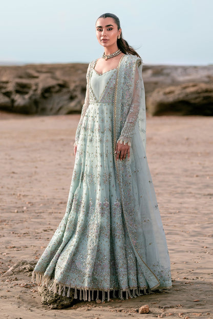 Emaan Adeel | Kamari Reveuse Wedding Formals | LUNYA