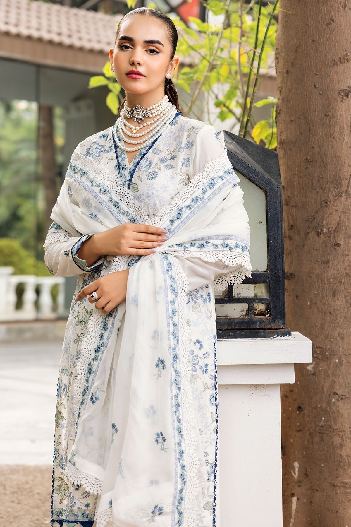 Motifz | Premium Lawn 24 | 4833-RAMEEN