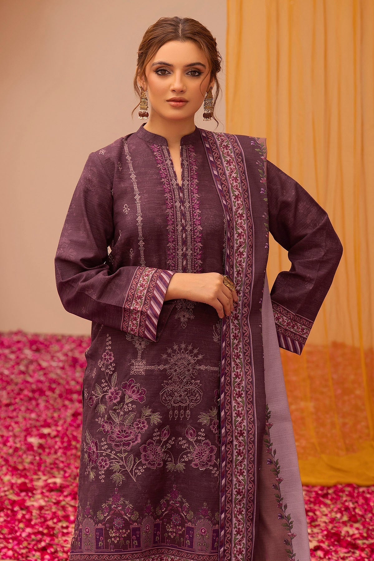 Motifz | Premium Khaddar | 5027-OMAIRA