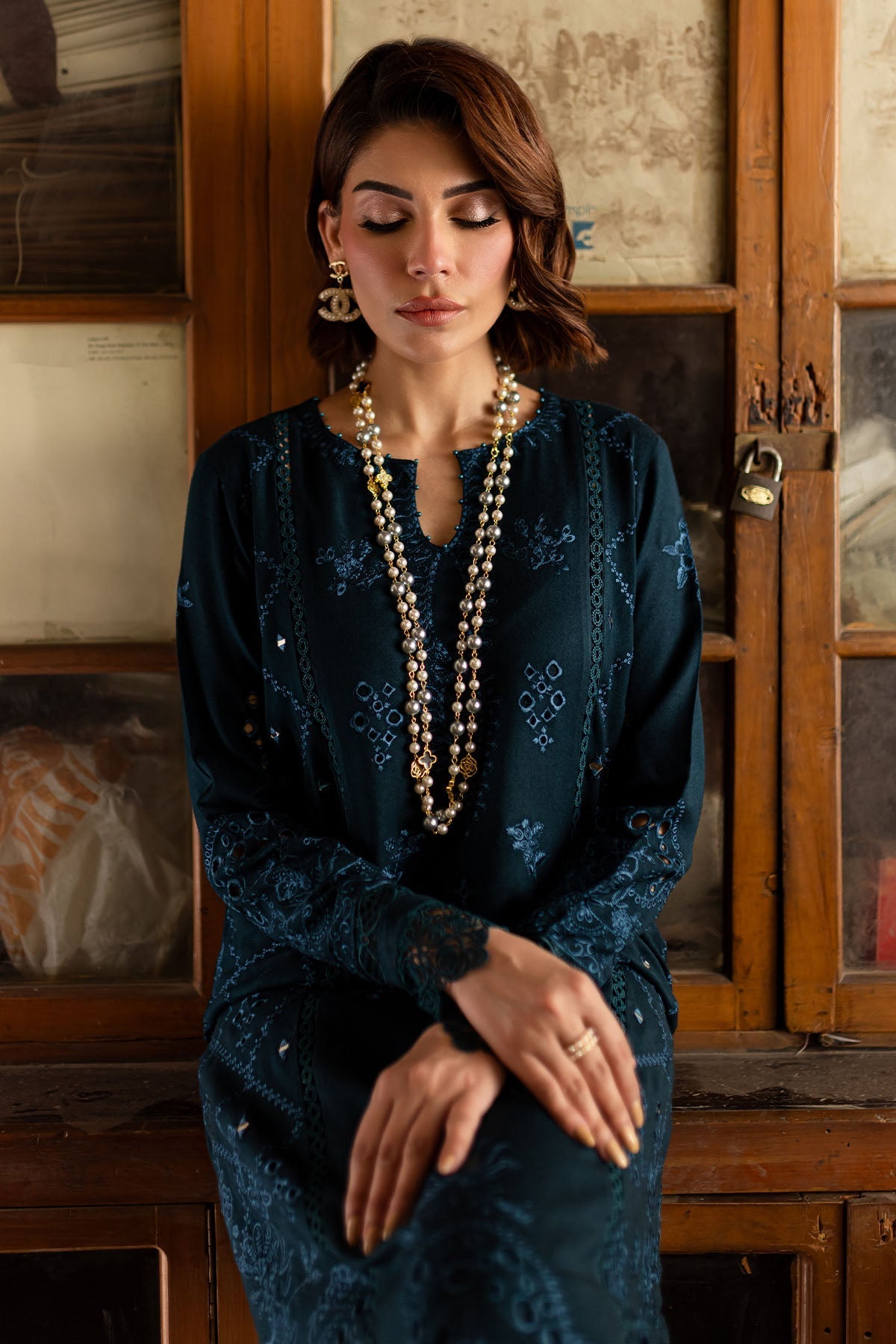 Nureh | Exclusive Shawls |  NE-118