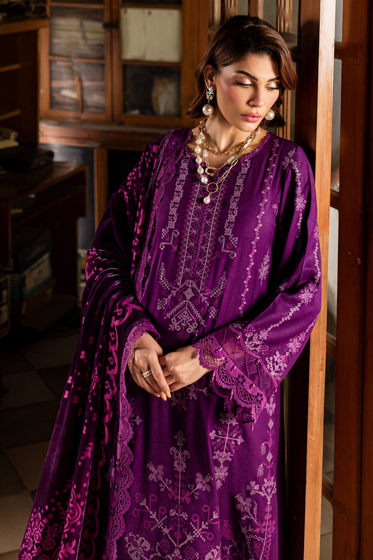 Nureh | Exclusive Shawls |  NE-119