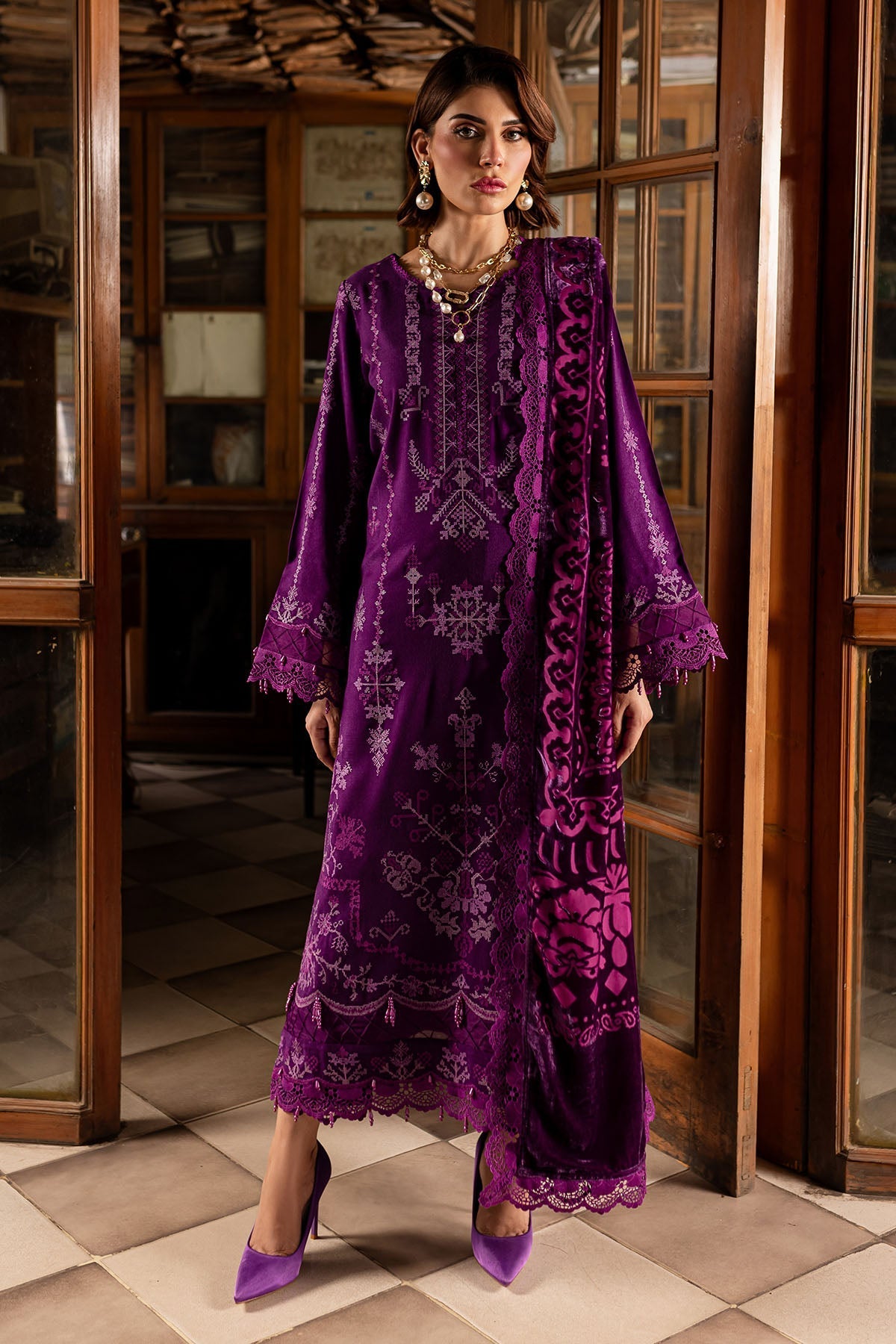 Nureh | Exclusive Shawls |  NE-119