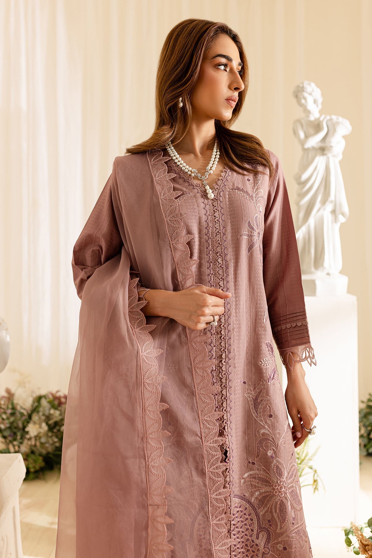 Nureh | Shades of Winter | NP-561