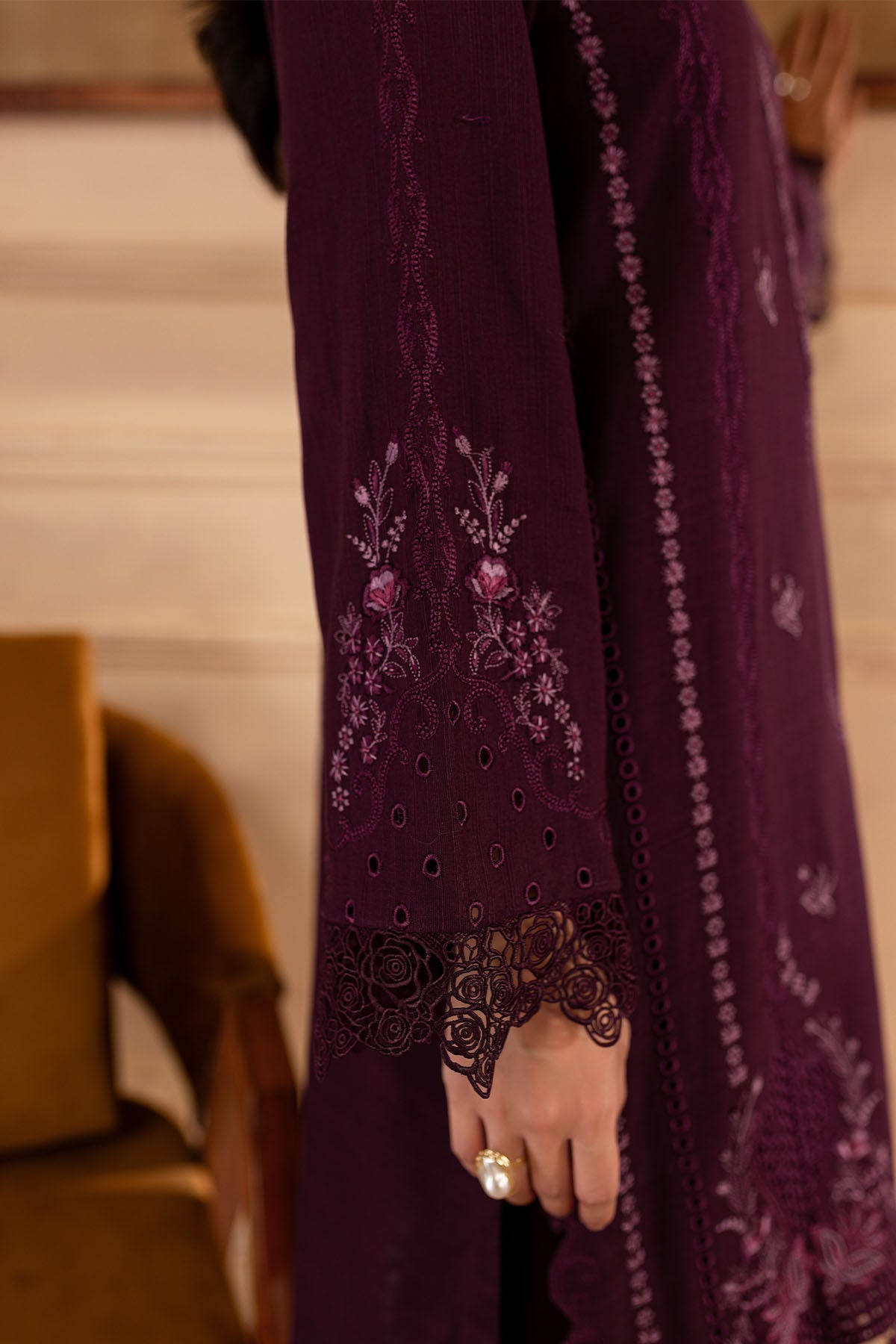 Nureh | Shades of Winter |  NP-581