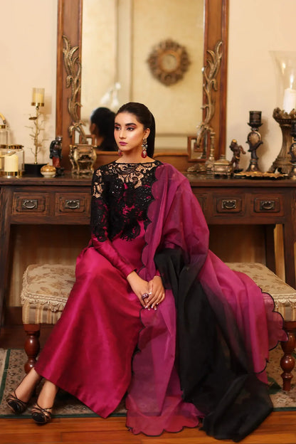 Musferah saad | ENCHANTE | Royal Onyx