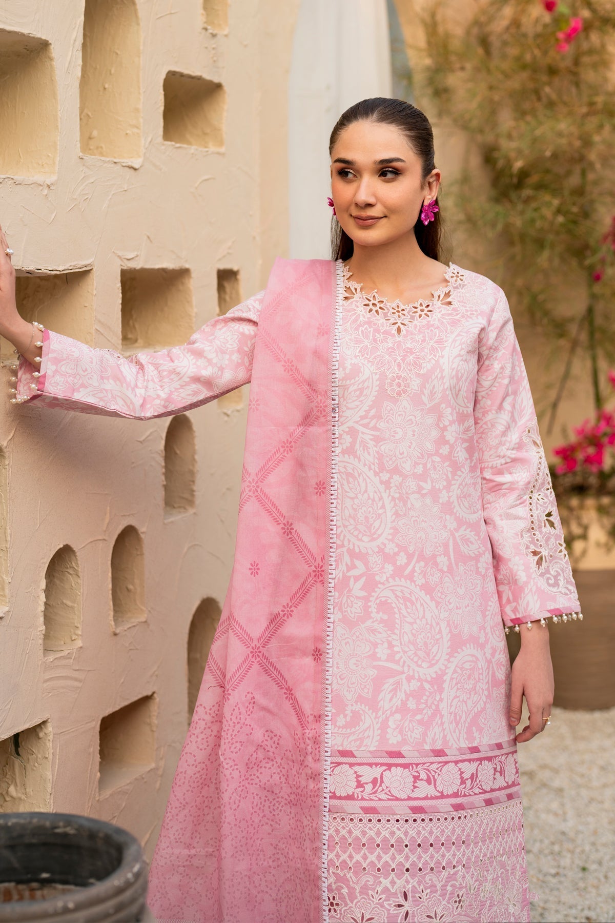 Alizeh | Levana Lawn | Perla
