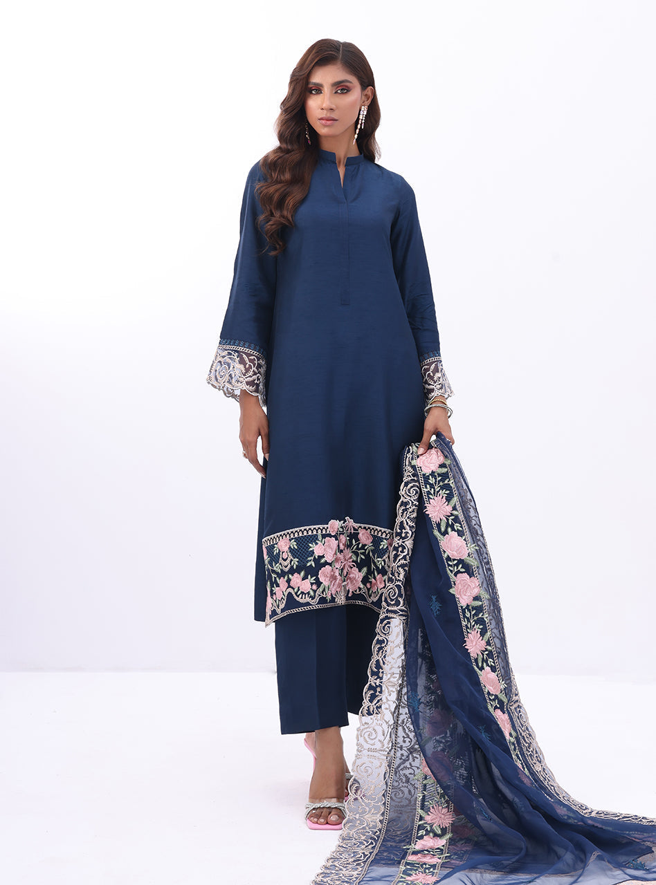 Zainab Chottani | Luxury Pret | RAVEN NOIR