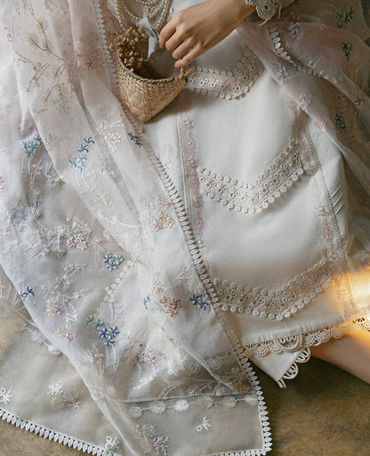Republic Womenswear | Embroidered Pret 24 | Leuer