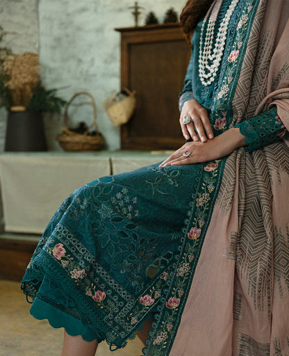 Republic Womenswear | Embroidered Pret 24 | Guzel