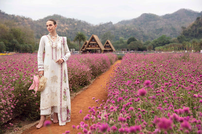 Sable Vogue | Luxury Lawn 24 | Lyra