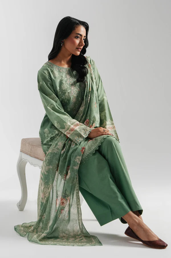 Zeen | Eid ul Adha | EMBROIDERED SUIT