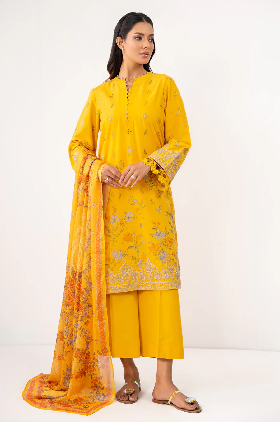 Zeen | Eid ul Adha | EMBROIDERED SUIT