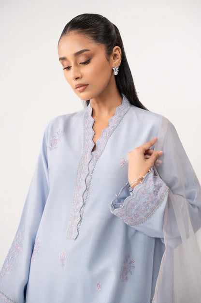 Zeen | Eid ul Adha | EMBROIDERED SUIT 12