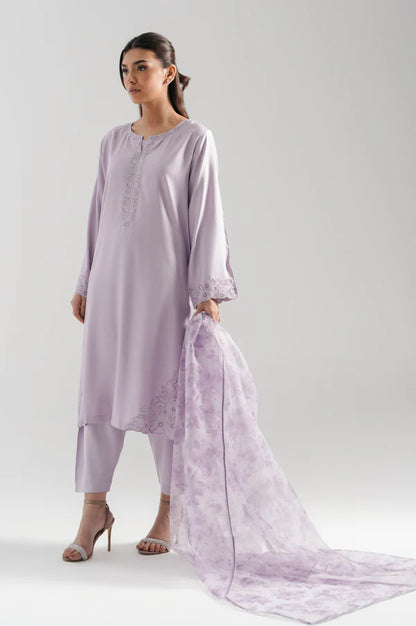 Zeen | Eid ul Adha | EMBROIDERED SUIT 10