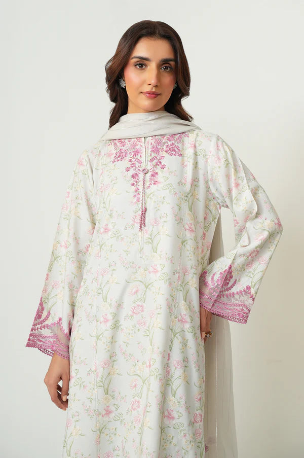 Zeen | Eid ul Adha | EMBROIDERED SUIT 8