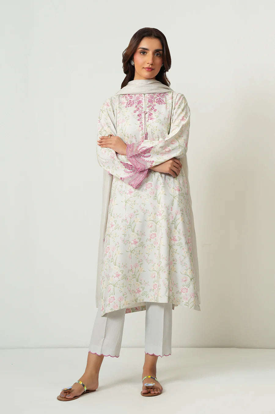 Zeen | Eid ul Adha | EMBROIDERED SUIT 8