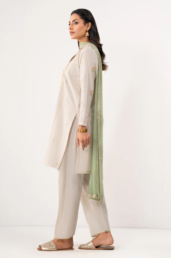 Zeen | Eid ul Adha | EMBROIDERED SUIT